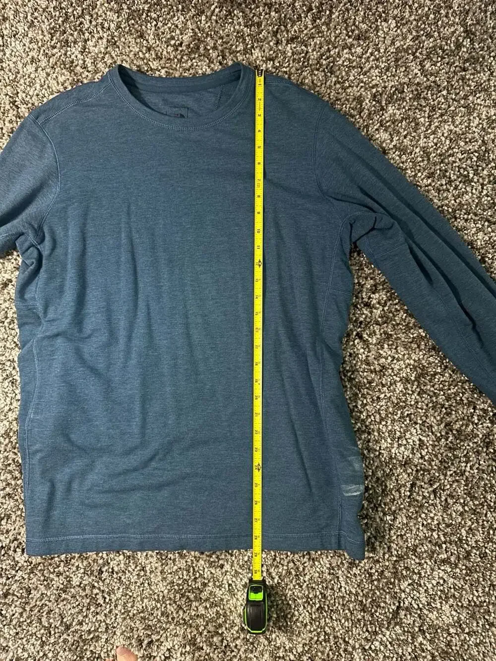 The North Face Men's Blue Heathered Long Sleeve Crew Neck Athletic Shirt